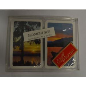 Midnight sun -korttipakat muovikotelossa