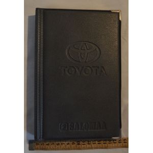 Toyota-Salomaa autopaperikansio